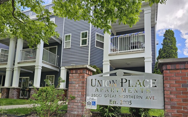 Union Place - Union Place Apartments