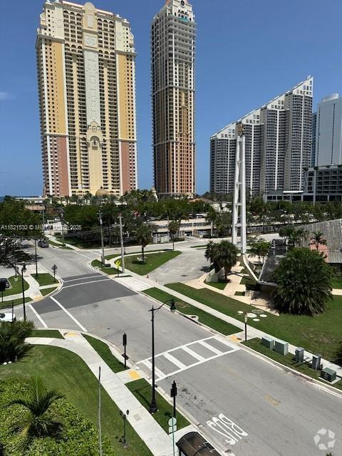 Building Photo - 17800 Atlantic Blvd Unit PH6 Rental