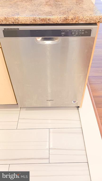 Photo - 815-37 Arch St Unidad 707