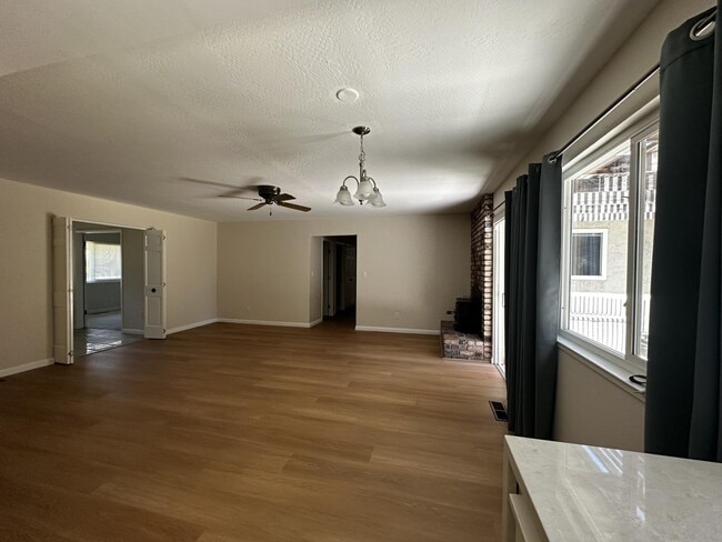 Photo - 2035 Dorsch Rd