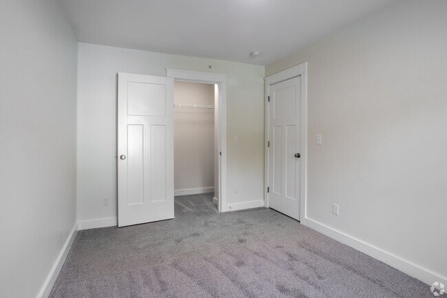 Photo - FREE RENT SPECIAL! 1 MONTH FREE & $750 SEC...