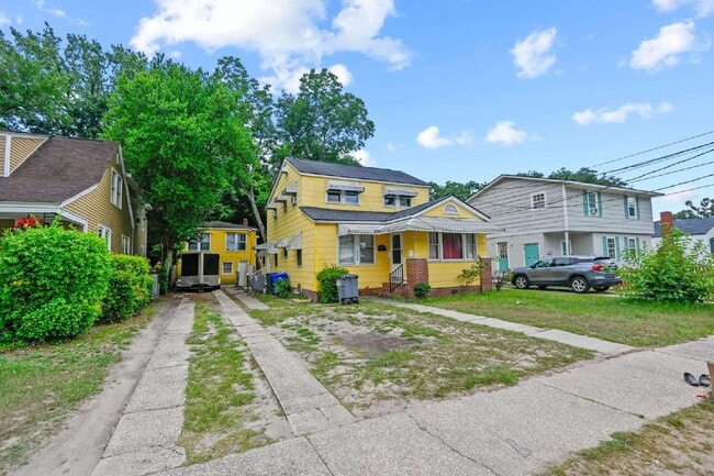 Building Photo - 3530 Admiral Dr