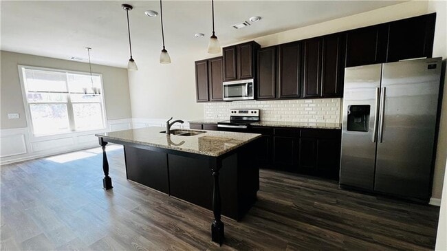 Photo - 3124 Hawthorne Path