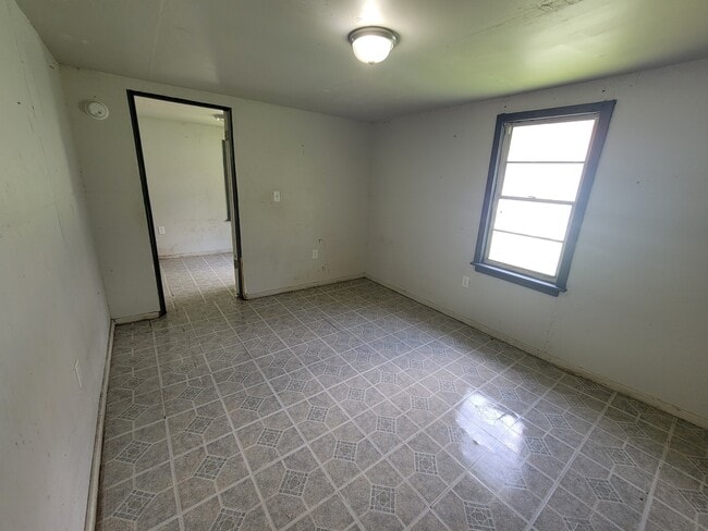 Photo - 14052 Railroad Ave