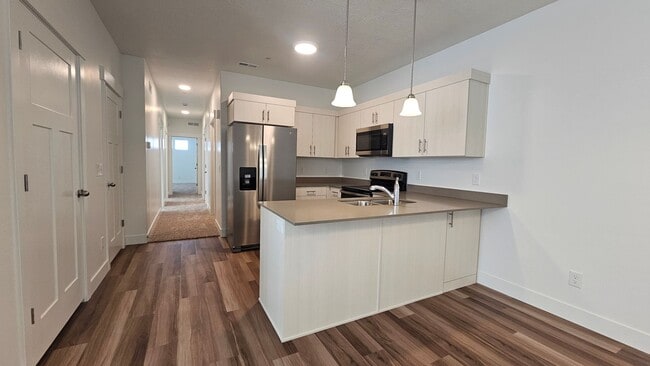 Building Photo - $1,850 -Brand New 3-Bed, 2-Bath Condo Riverton Unit DD204
