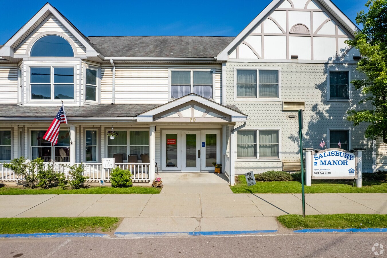 Photo - Salisbury Manor Apartments