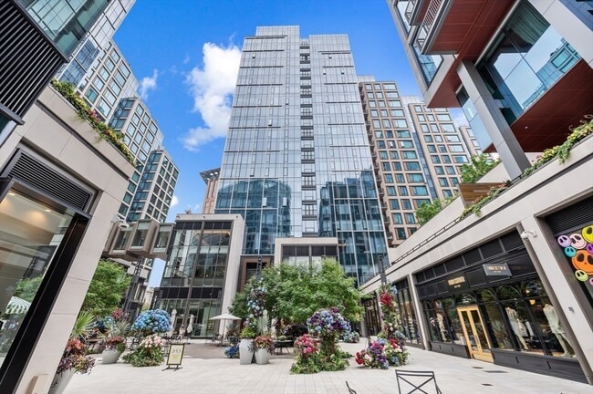 Building Photo - 135 Seaport Blvd Unit 818