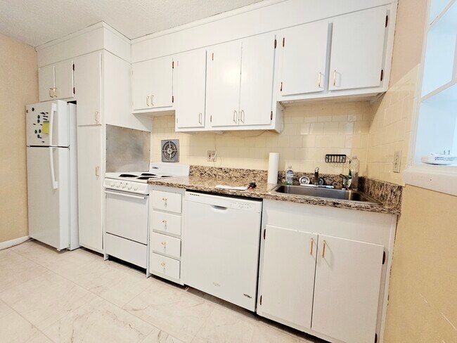 Photo - 50 Green St Unit 361