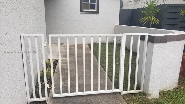 Photo - 15564 SW 63rd Ter