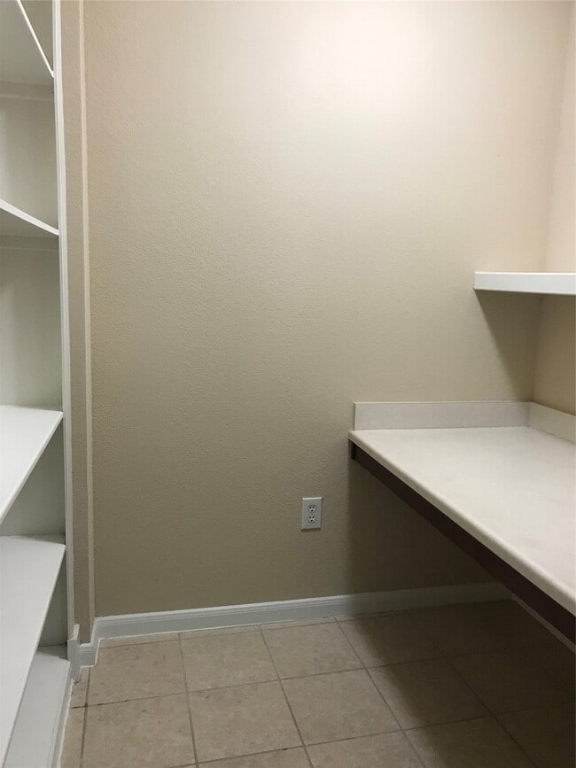 Photo - 7575 Kirby Dr Unit 2403
