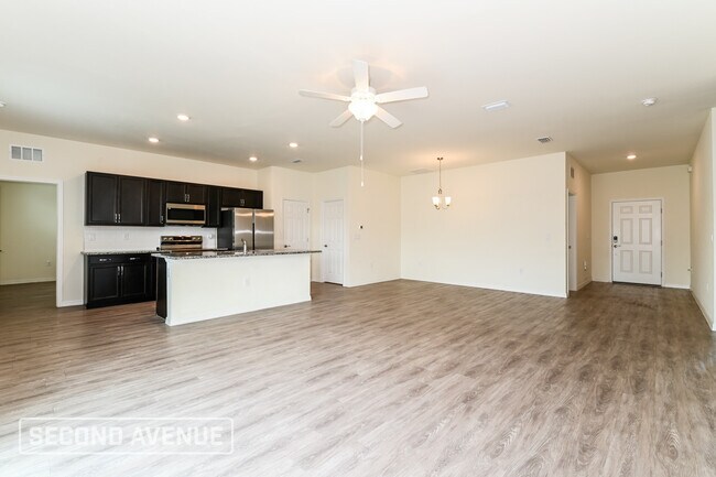 Photo - 2728 NE 6th Pl
