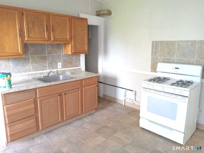 Photo - 121 Lounsbury St Unit 1W