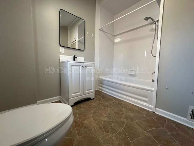 Photo - 627 S 19th St