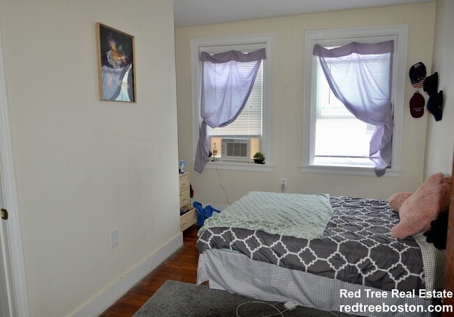 Photo - 248 Kelton St Unidad 9