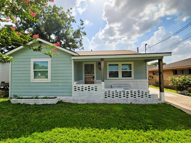 Photo - 3603 E Lockwood Dr