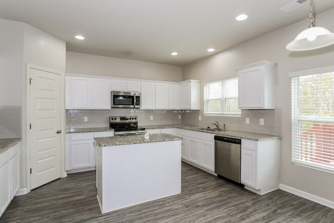 Photo - 7012 Blackberry Dr