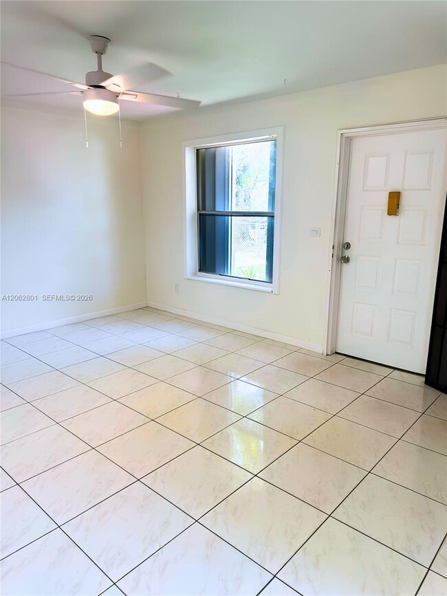 Photo - 672 NE 130th St Unit 672