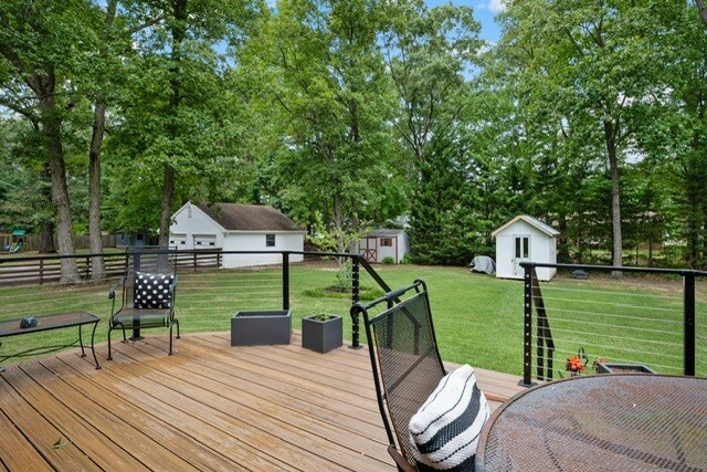 Photo - 10228 Ashburn Rd