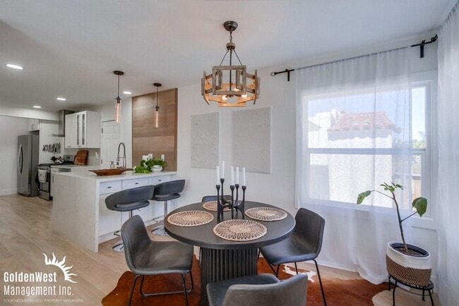 Photo - Beautifully Remodeled 4Bdm 2Ba Home with Detached Room/Gym Home in Talmadge Neighborhood.