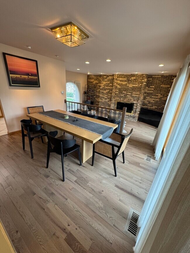 Photo - 1119 Deerfield Rd