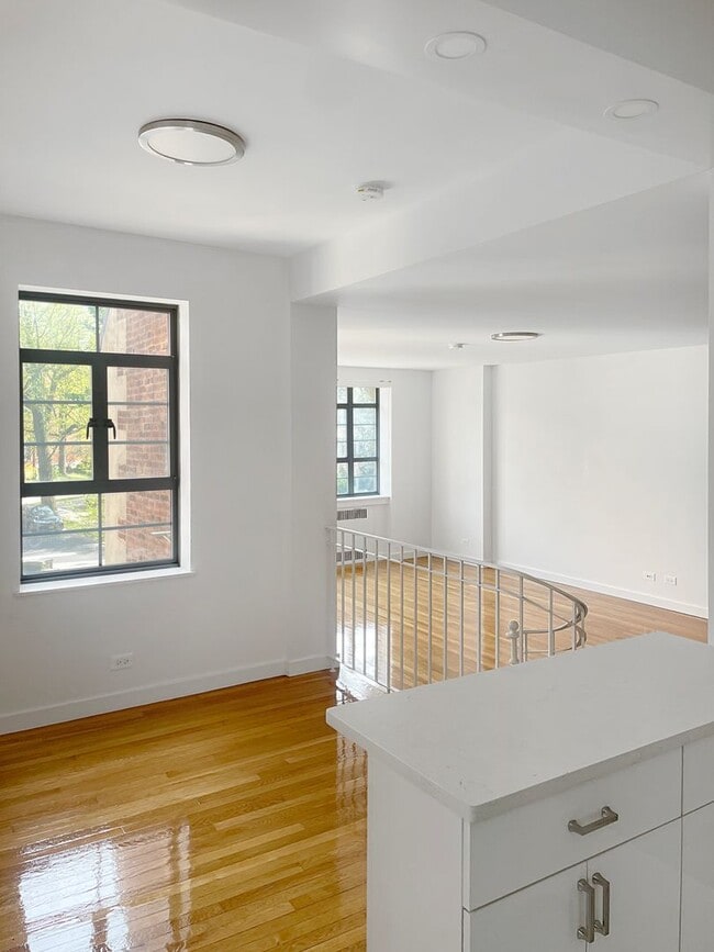 Photo - The Leslie — A Private Garden Enclave for the Modern New Yorker Unidad 23W
