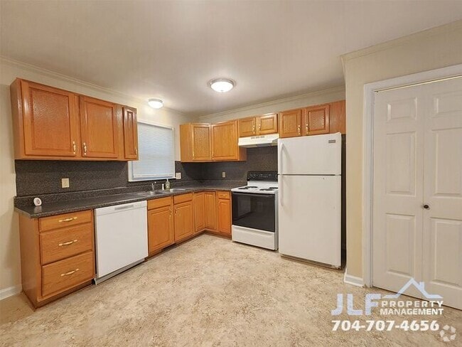 Building Photo - 2 Bed /1.5 Bath Duplex in Convenient Kanna... Rental