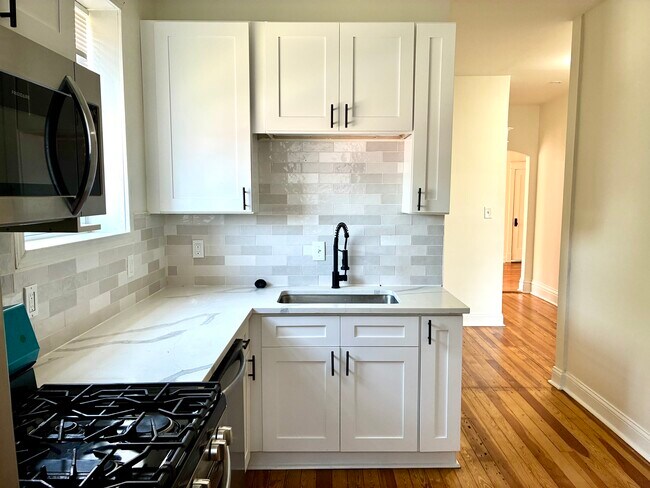 Photo - 3421 Michigan Ave Unidad 2F