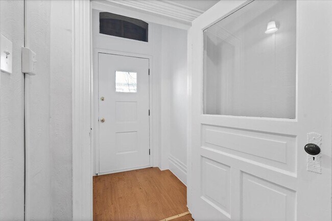 Photo - 176 42nd St Unit 2