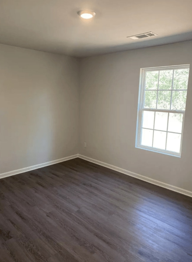 Collins Vineyard Townhomes I Upgraded Flooring