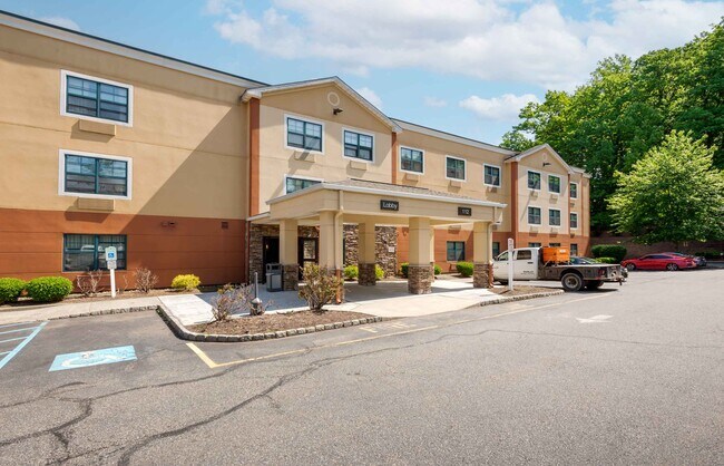 Furnished Studio-Ramsey - Upper Saddle River