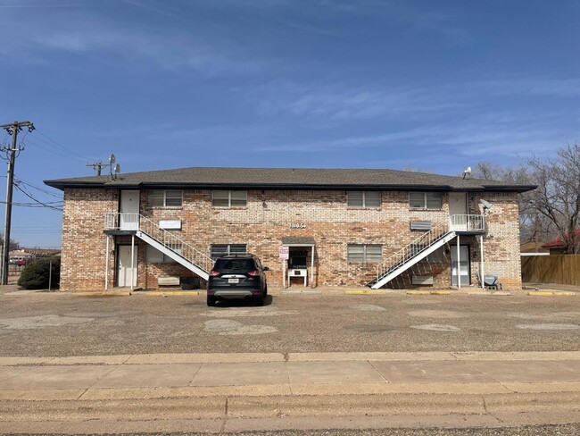 Building Photo - 1310 54th St Rental