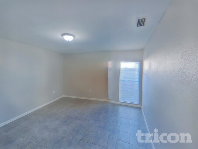 Photo - 1408 Highview Rd