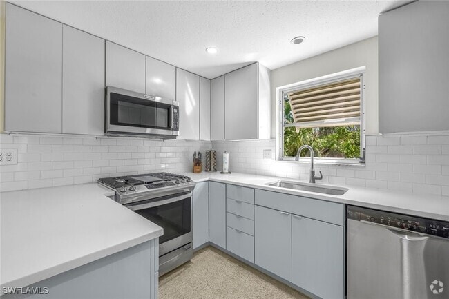 Building Photo - 413 Pameto Rd Rental