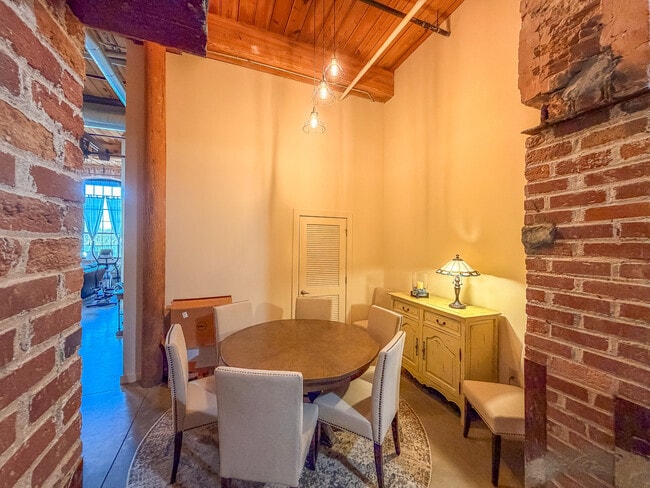 Photo - 328 Mills Ave