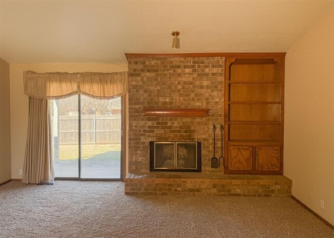 Photo - 2205 Shamrock Dr