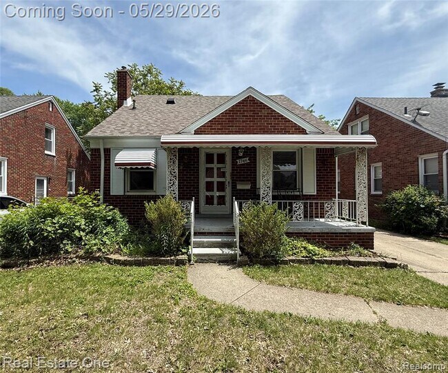 Building Photo - 1746 N Denwood St