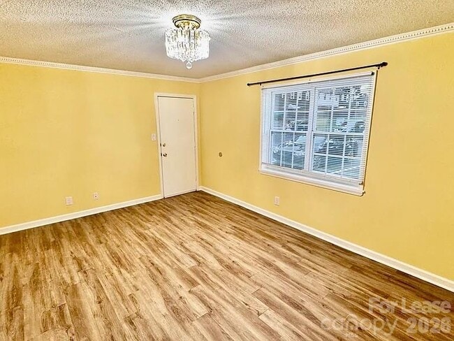 5808 Hunting Ridge Ln Unit A