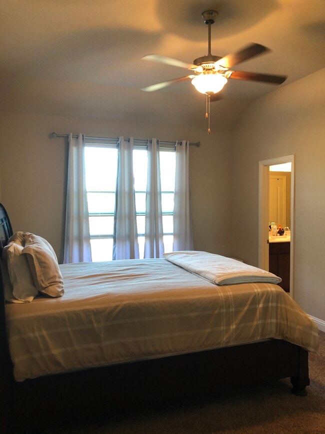 Photo - 1328 E Surfside Dr. House