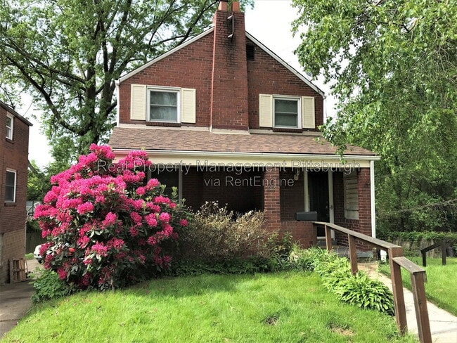 Building Photo - 1685 Doyle St