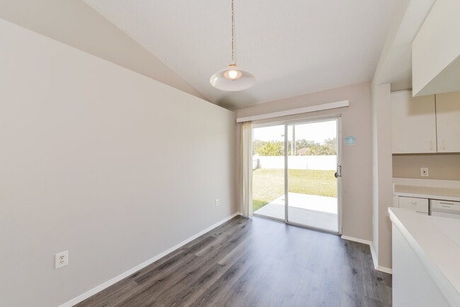 Photo - 6806 67th St Cir E Casa