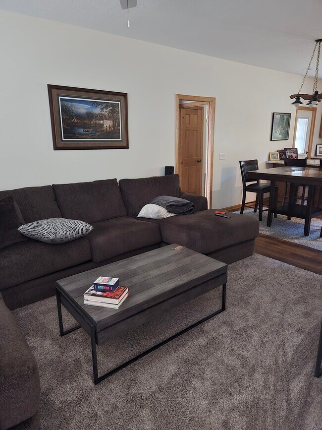 Photo - 171 W Cemetery Rd