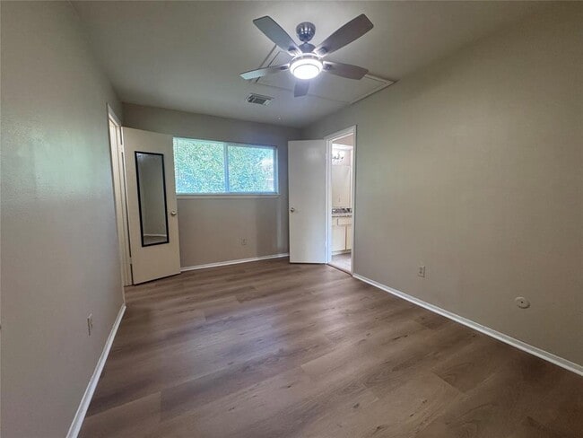 Photo - 10810 Sugar Hill Dr Condo Unit B