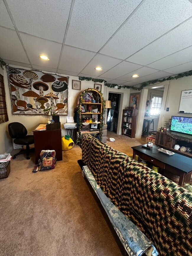 Photo - 320 Stewart St