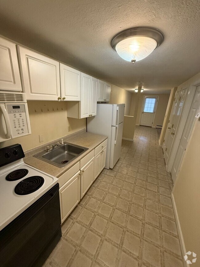 Building Photo - Cliffside Apartments Unit 24