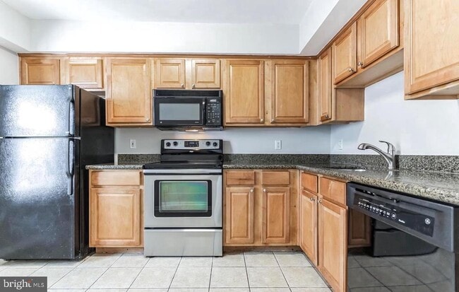 Photo - 3179 Summit Square Dr Unit 2-E6