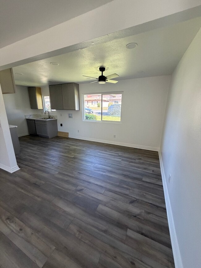 Photo - 2580 Hayes Dr