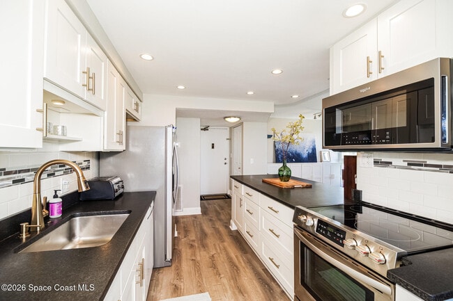 Photo - 4700 Ocean Beach Blvd Unit 420