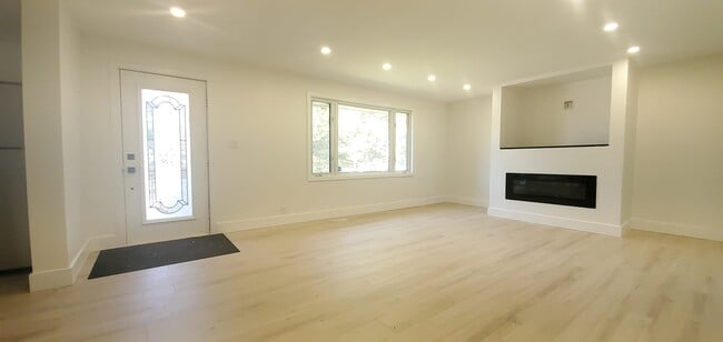 Photo - 101 Maple Dr Unit A