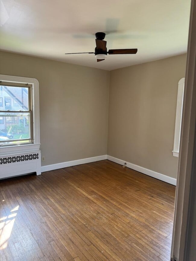 2477 E 126th St Unit 2nd floor