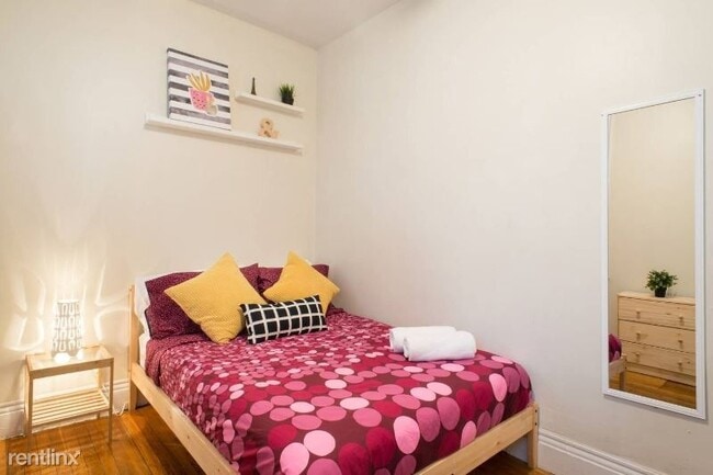Photo - 58 Queensberry St